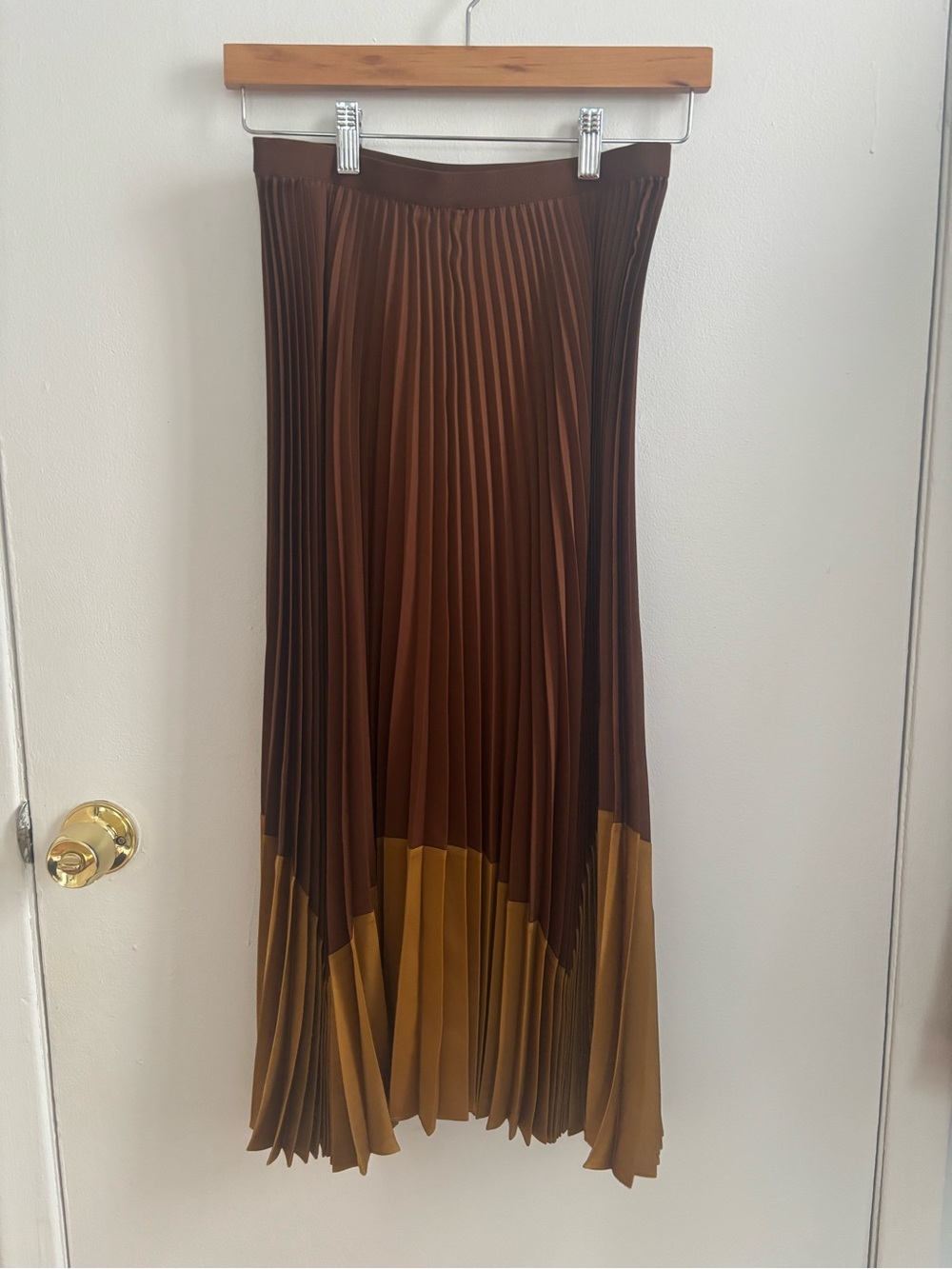 UNIQLO C Accordion Pleated Skirt